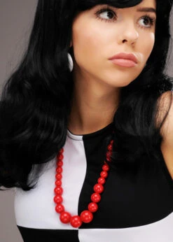 Womens 1960s Large Red Beaded Necklace -Halloween Fans Shop 60s red beaded necklace 01