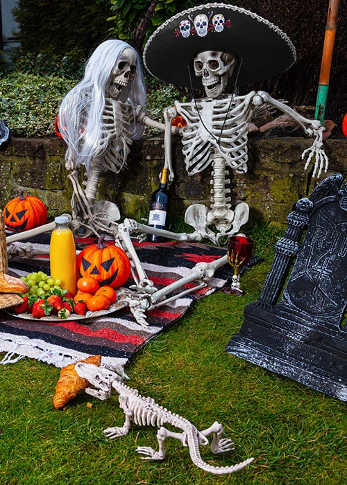 Halloween Gravestone Prop RIP Skull Tombstone 4 Halloween Gravestone Prop RIP Skull Tombstone - Image 2