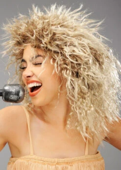 80s Deluxe Tina Turner Style Fancy Dress Wig 7 80s Deluxe Tina Turner Style Fancy Dress Wig -Halloween Fans Shop 86374 tina turner wig 02