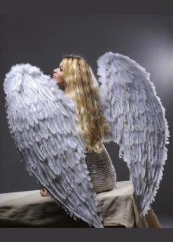 Womens Extra Large White Feather Angel Wings 9 Womens Extra Large White Feather Angel Wings -Halloween Fans Shop very large white feather wings 52803 03